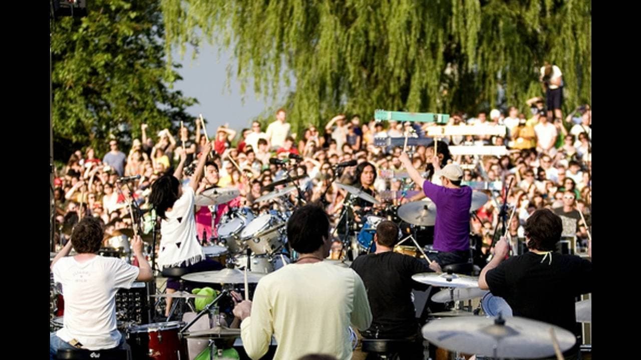 Boredoms: 77 Boa Drum backdrop