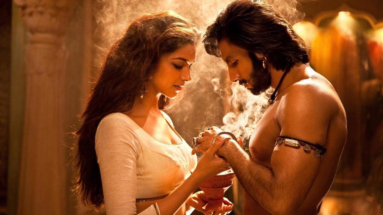 Goliyon Ki Raasleela Ram-Leela backdrop