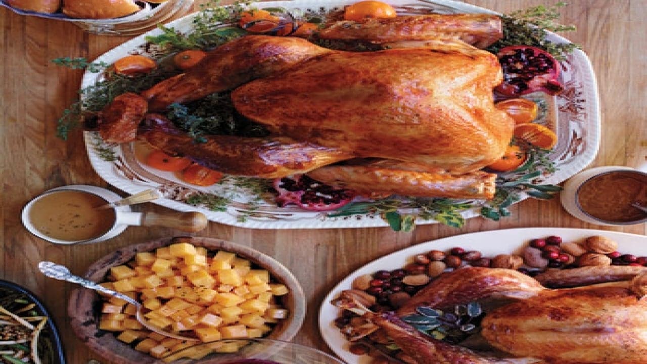 Martha Stewart Holidays: Classic Thanksgiving backdrop