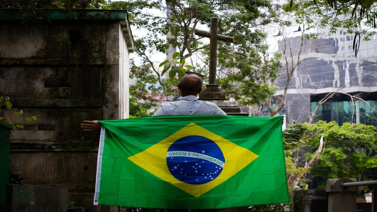 Pra não dizer que não falei de ódio backdrop