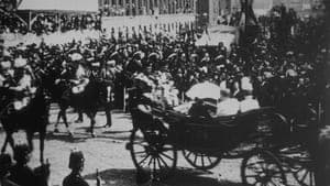 Fête du jubilé de la reine d'Angleterre : le cortège, la reine backdrop