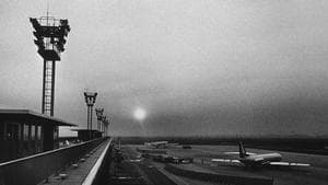 La Jetée backdrop