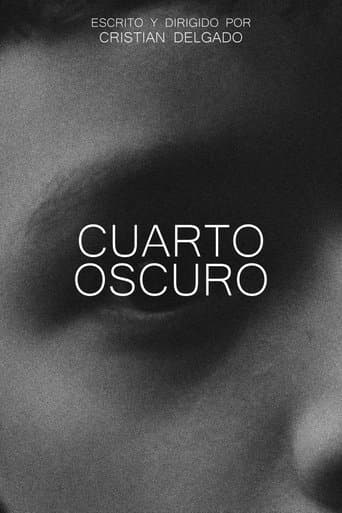 Cuarto Oscuro Poster